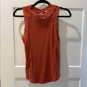 Sleeveless Lace Trim Top - Rust